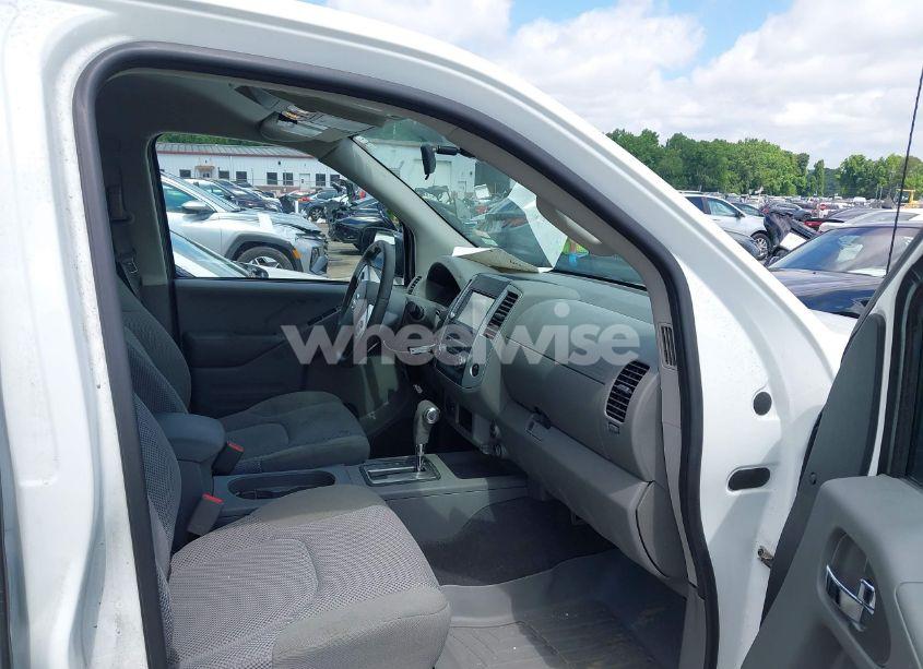 Photo 5 of 2019 Nissan Frontier SV (VIN 1N6AD0ER8KN704739)