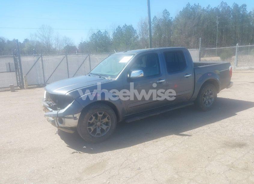 Photo 2 of 2019 Nissan Frontier SL (VIN 1N6AD0ER8KN751964)
