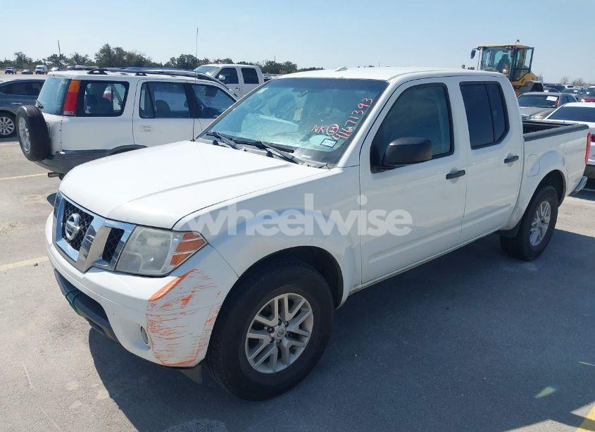 Photo 2 of 2018 Nissan Frontier SV (VIN 1N6AD0ER9JN764625)