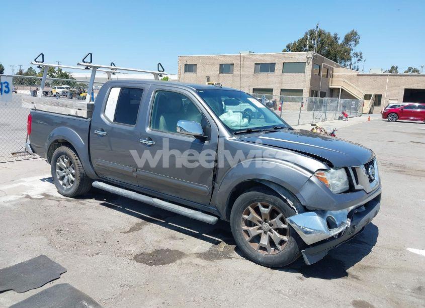 2019 Nissan Frontier SL (VIN 1N6AD0ER9KN737989) main photo