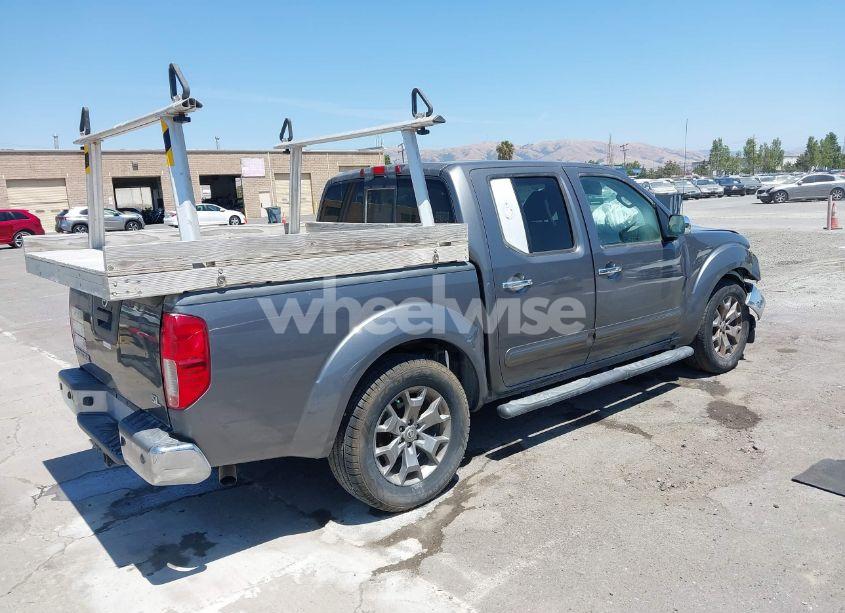 Photo 4 of 2019 Nissan Frontier SL (VIN 1N6AD0ER9KN737989)