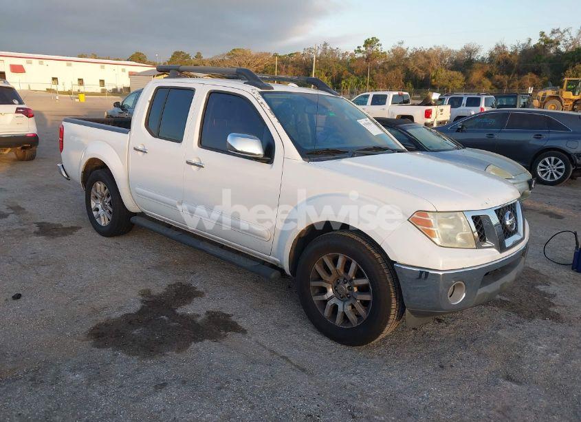2010 Nissan Frontier LE (VIN 1N6AD0ERXAC425271) main photo