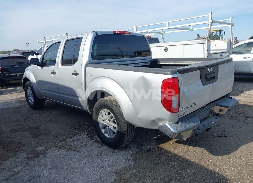 Photo 3 of 2015 Nissan Frontier SV (VIN 1N6AD0ERXFN701119)