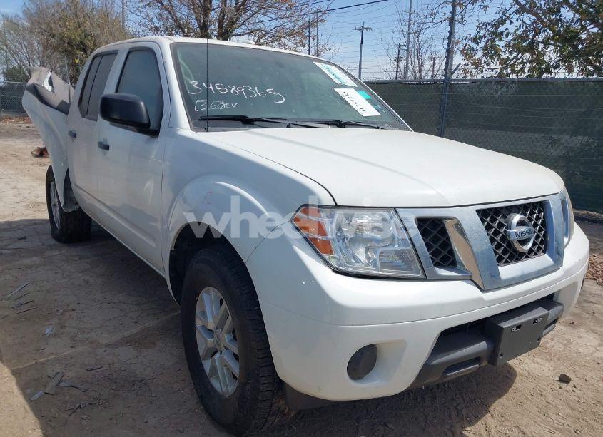 2018 Nissan Frontier SV (VIN 1N6AD0ERXJN735778) main photo