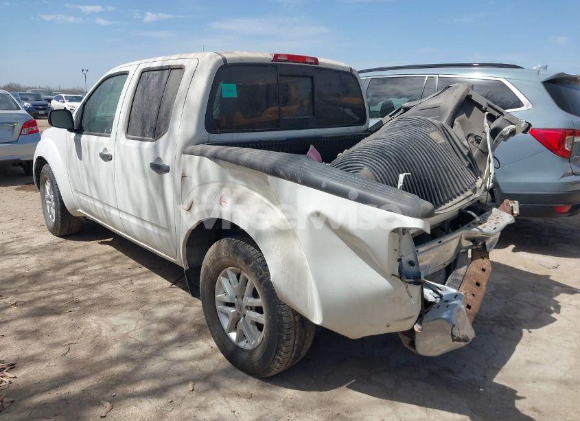 Photo 3 of 2018 Nissan Frontier SV (VIN 1N6AD0ERXJN735778)