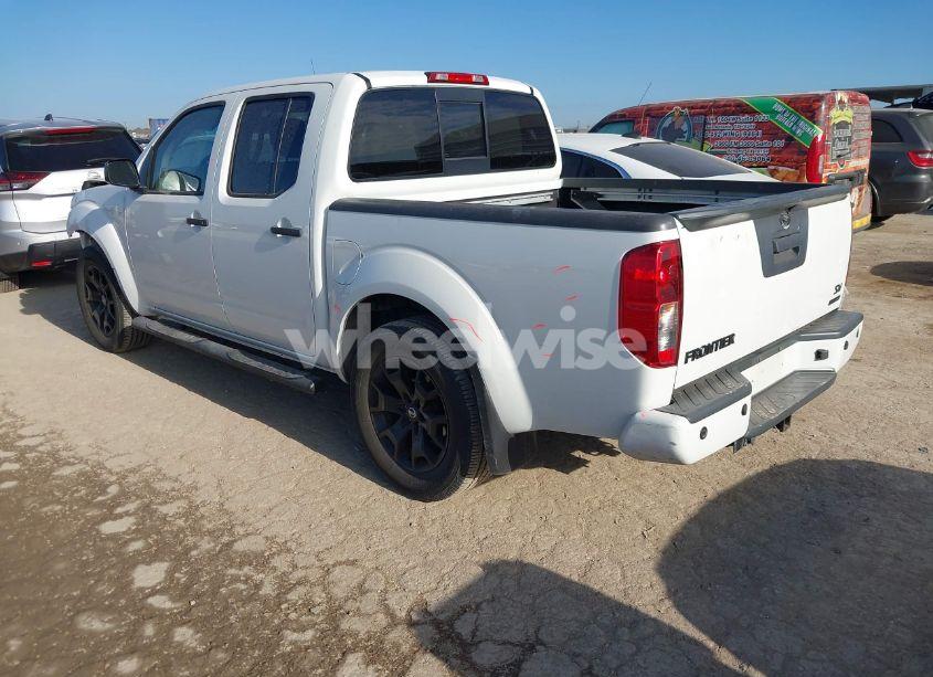 Photo 3 of 2019 Nissan Frontier SV (VIN 1N6AD0ERXKN735457)