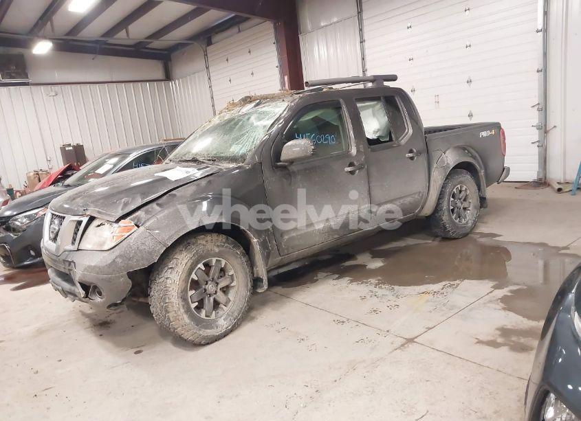 Photo 2 of 2015 Nissan Frontier PRO-4X (VIN 1N6AD0EV0FN712918)