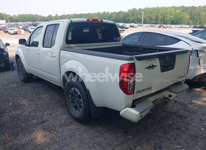 Photo 3 of 2015 Nissan Frontier PRO-4X (VIN 1N6AD0EV0FN717018)