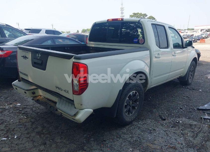 Photo 4 of 2015 Nissan Frontier PRO-4X (VIN 1N6AD0EV0FN717018)