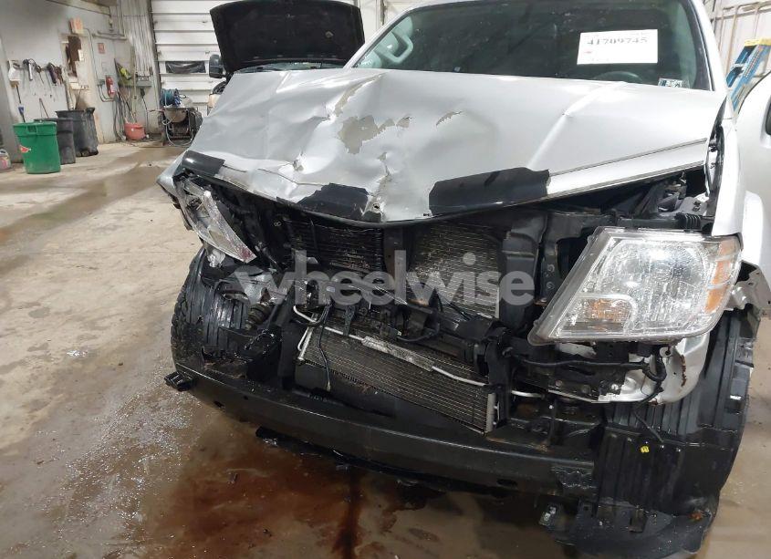 Photo 6 of 2019 Nissan Frontier SV (VIN 1N6AD0EV0KN712752)