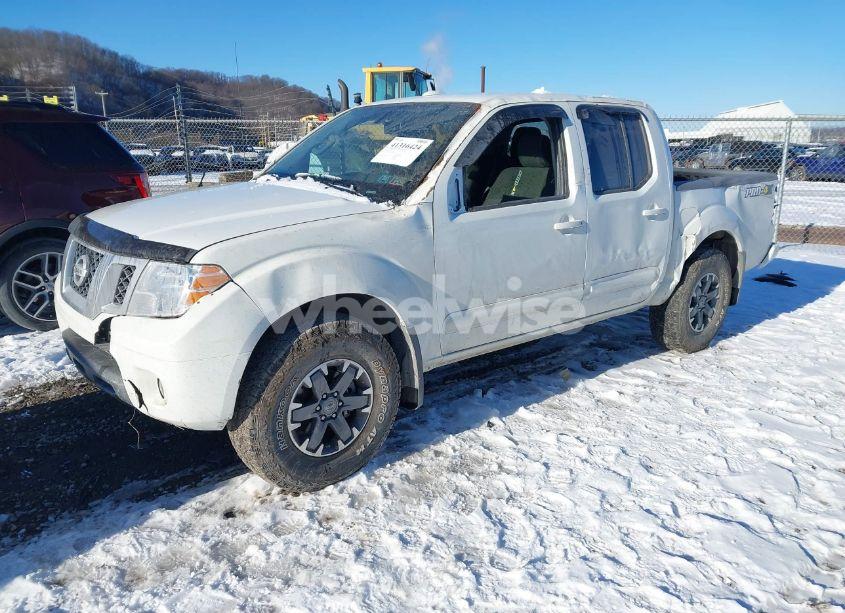 Photo 2 of 2016 Nissan Frontier PRO-4X (VIN 1N6AD0EV1GN758114)