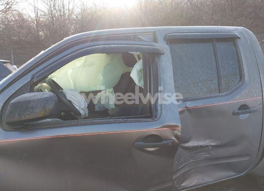 Photo 6 of 2017 Nissan Frontier SV (VIN 1N6AD0EV1HN755229)