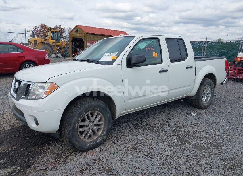 Photo 2 of 2014 Nissan Frontier SV (VIN 1N6AD0EV2EN718895)
