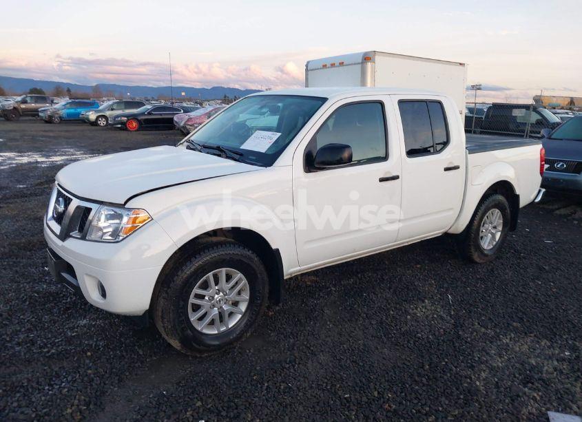 Photo 2 of 2019 Nissan Frontier SV (VIN 1N6AD0EV2KN749432)