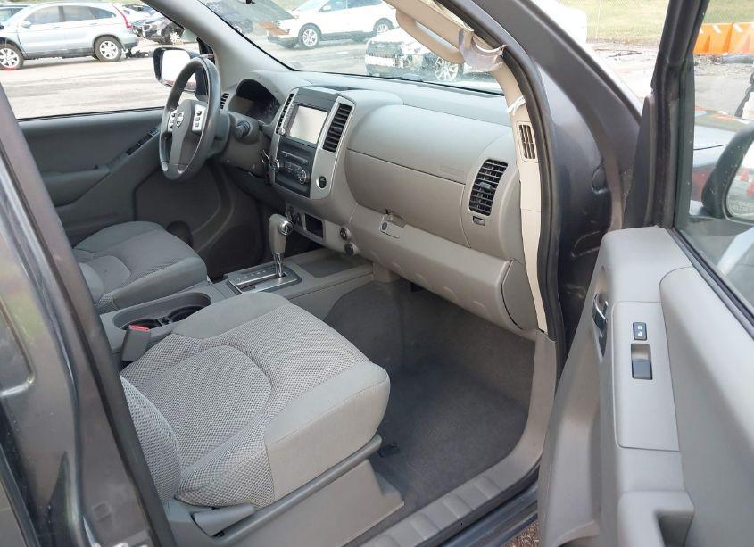 Photo 5 of 2019 Nissan Frontier SV (VIN 1N6AD0EV2KN792975)