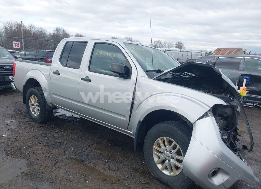 2018 Nissan Frontier SV (VIN 1N6AD0EV4JN737409) main photo
