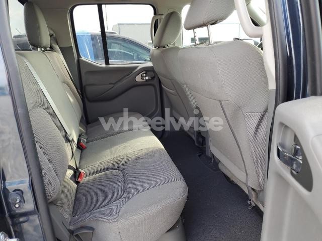 Photo 2 of 2019 NISSAN FRONTIER S (VIN 1N6AD0EV4KN769696)