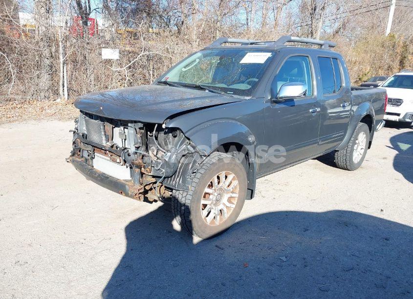 Photo 2 of 2010 Nissan Frontier LE (VIN 1N6AD0EV6AC409131)