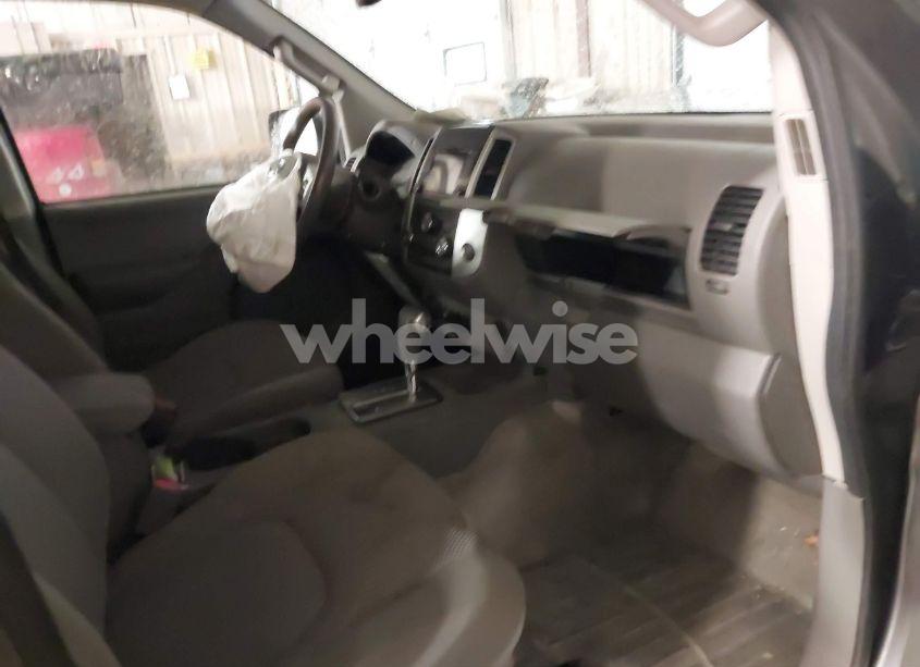 Photo 5 of 2016 Nissan Frontier SV (VIN 1N6AD0EV7GN747070)