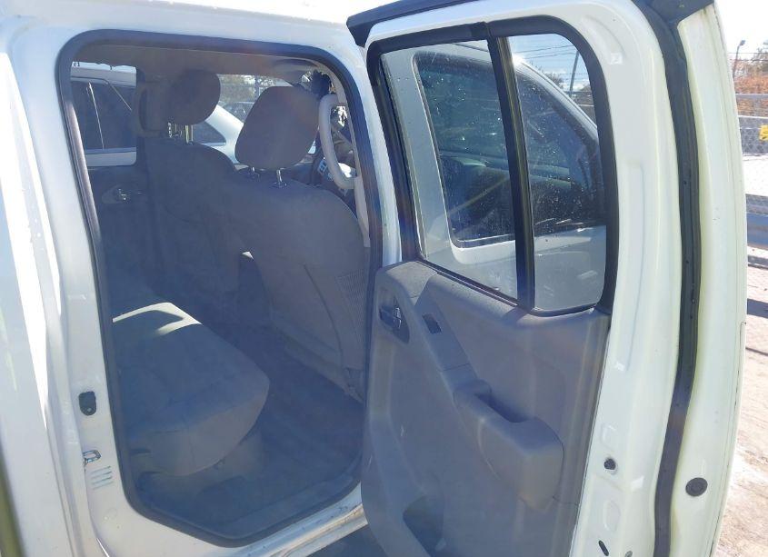 Photo 8 of 2019 Nissan Frontier SV (VIN 1N6AD0EV7KN765352)