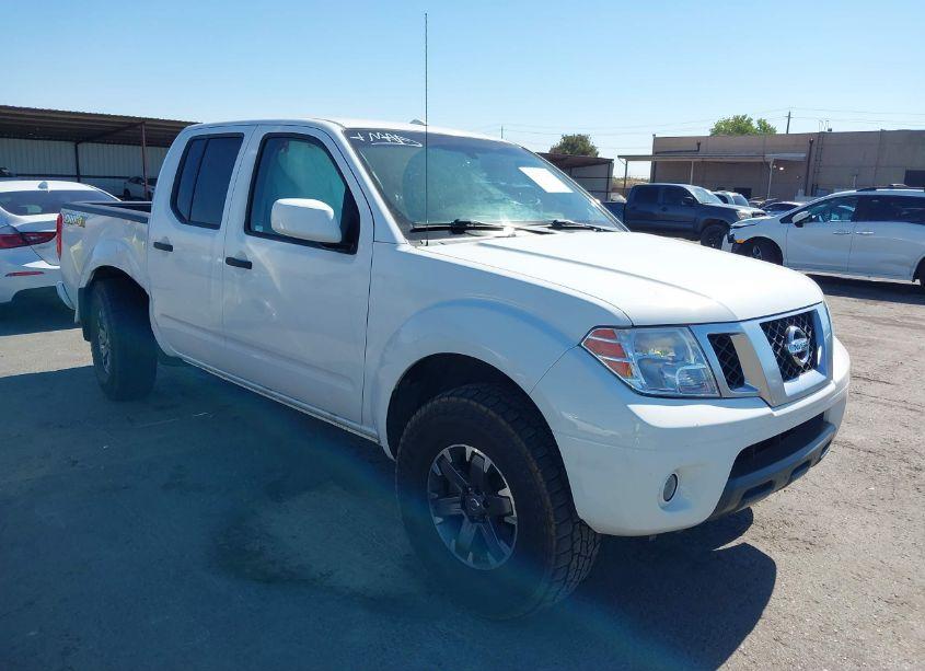 2018 Nissan Frontier PRO-4X (VIN 1N6AD0EV8JN765570) main photo