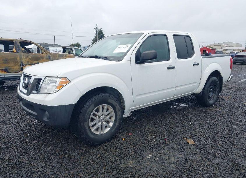Photo 2 of 2019 Nissan Frontier SV (VIN 1N6AD0EV8KN749287)
