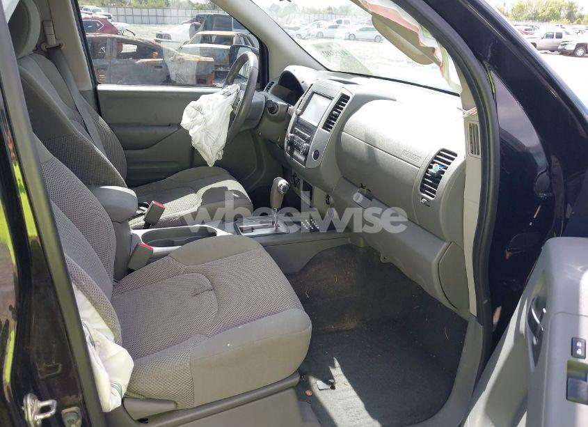 Photo 5 of 2019 Nissan Frontier SV (VIN 1N6AD0EV9KN701717)