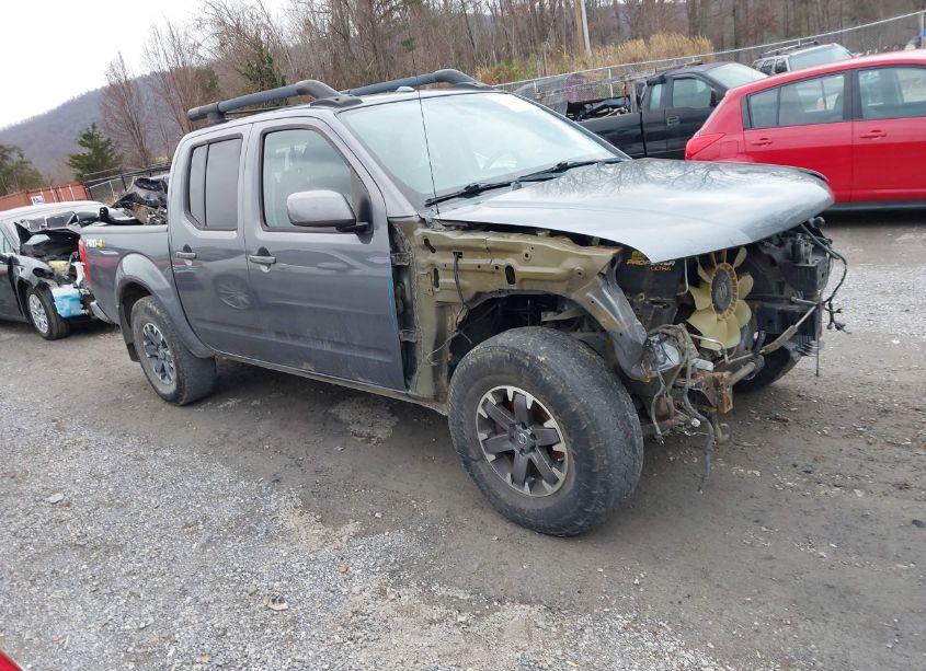 2016 Nissan Frontier PRO-4X (VIN 1N6AD0EVXGN903215) main photo