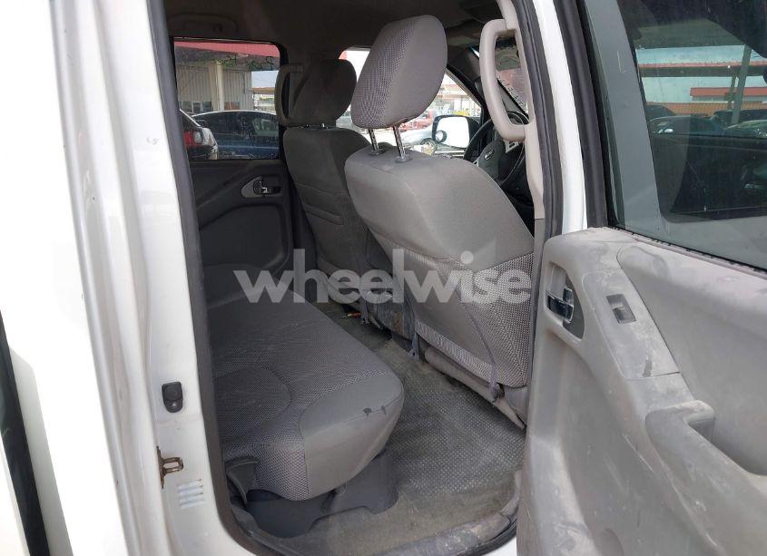 Photo 8 of 2016 Nissan Frontier SV (VIN 1N6AD0FR2GN718755)