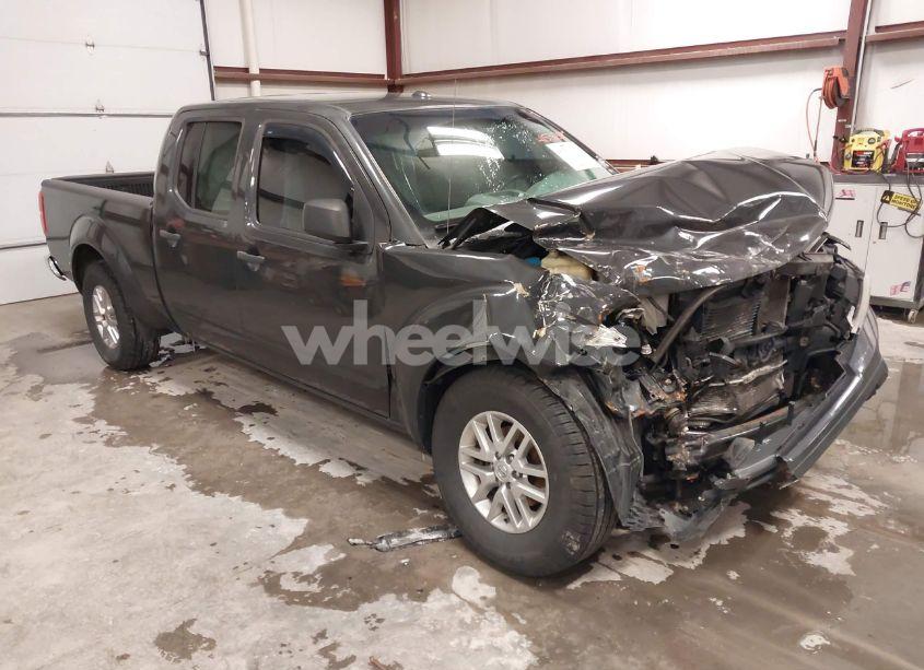 2015 Nissan Frontier SL/SV (VIN 1N6AD0FV3FN723829) main photo