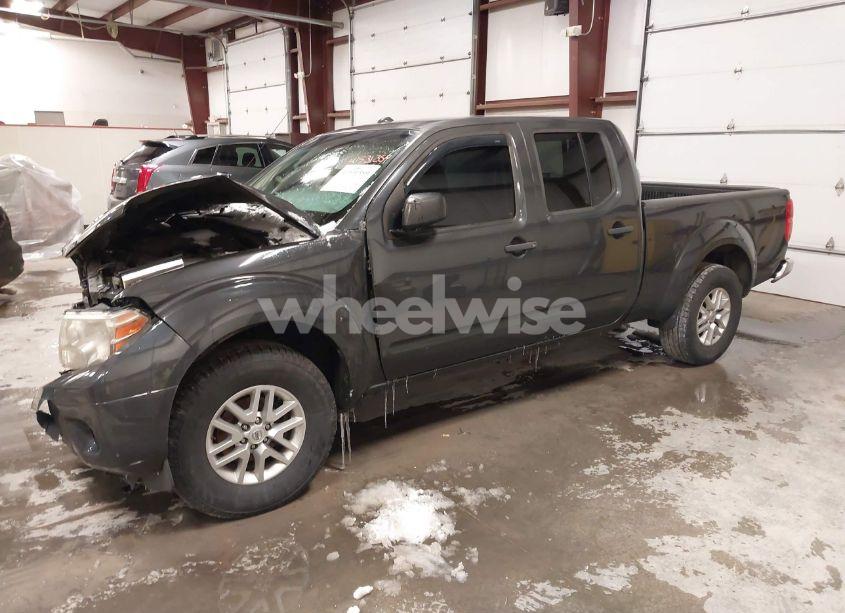 Photo 2 of 2015 Nissan Frontier SL/SV (VIN 1N6AD0FV3FN723829)