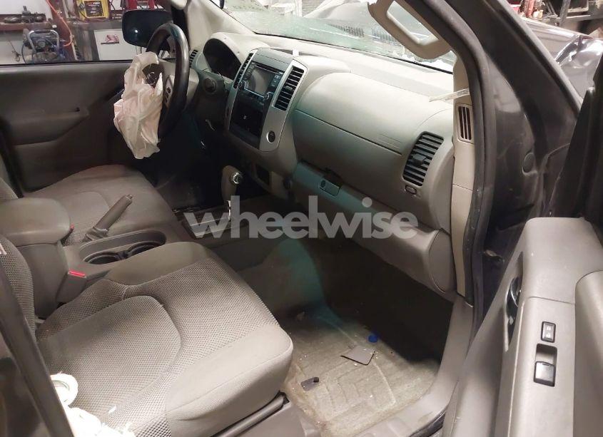 Photo 5 of 2015 Nissan Frontier SL/SV (VIN 1N6AD0FV3FN723829)