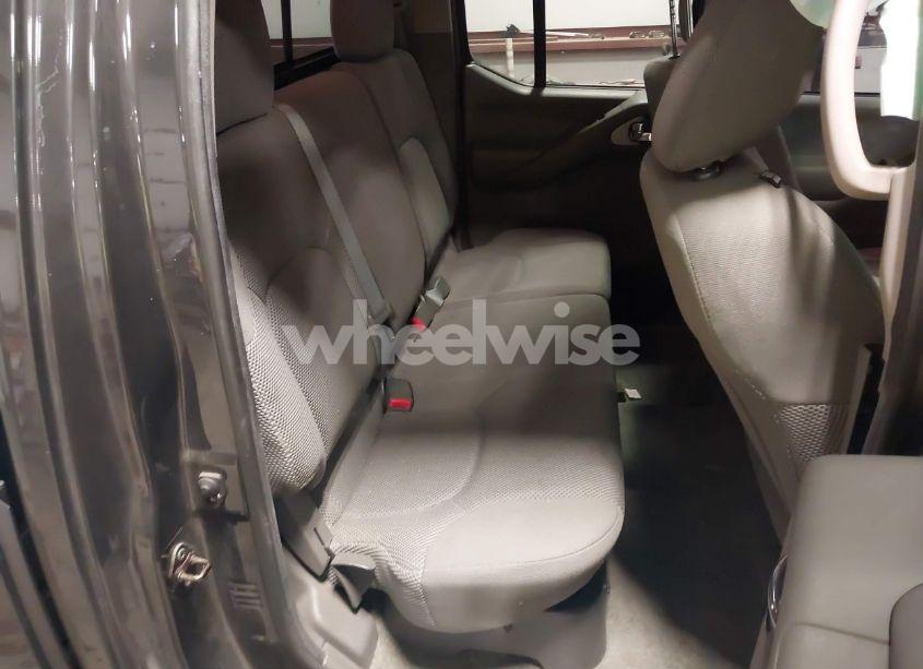 Photo 8 of 2015 Nissan Frontier SL/SV (VIN 1N6AD0FV3FN723829)