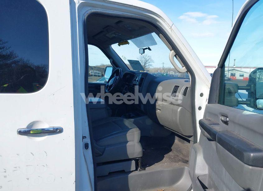 Photo 5 of 2012 Nissan Nv 2500 NV2500 HD SV V8 (VIN 1N6AF0KY4CN114061)