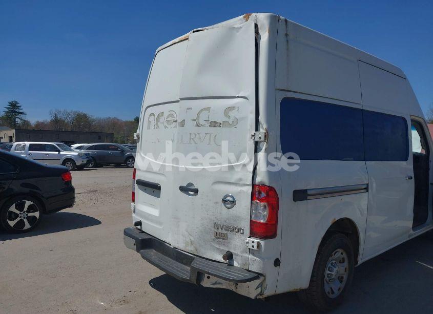 Photo 6 of 2012 Nissan Nv 2500 NV2500 HD SV V8 (VIN 1N6AF0LX6CN101706)