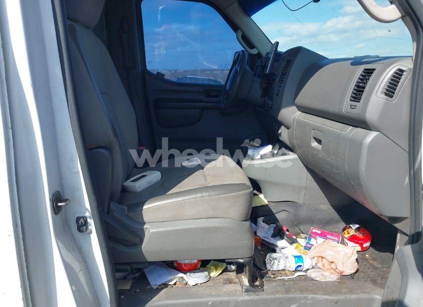 Photo 5 of 2012 Nissan Nv 2500 NV2500 HD SV V8 (VIN 1N6AF0LY4CN105035)