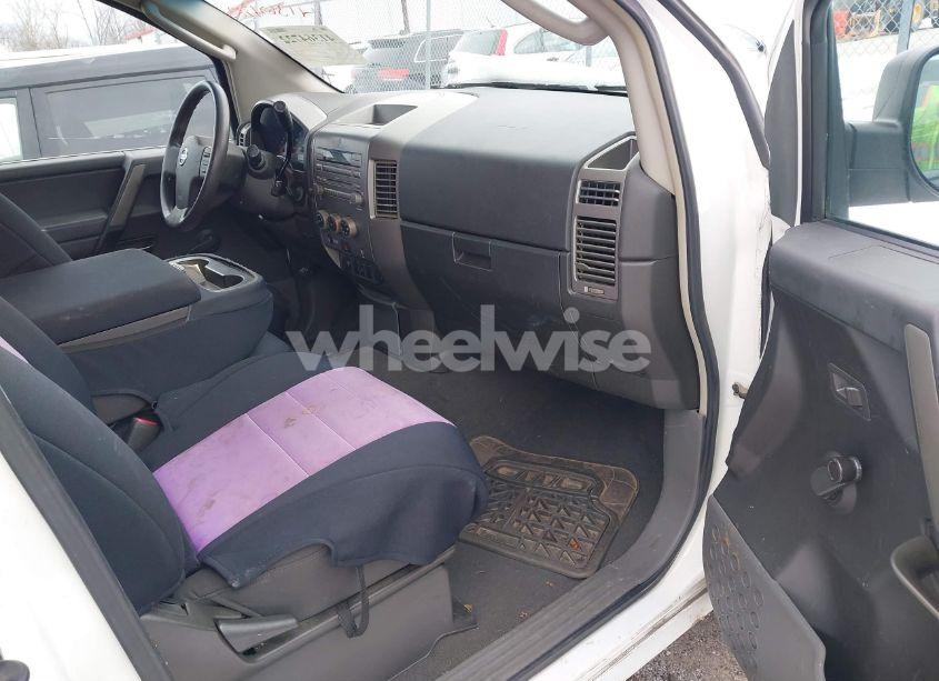 Photo 5 of 2005 Nissan Titan XE (VIN 1N6BA06A05N534242)