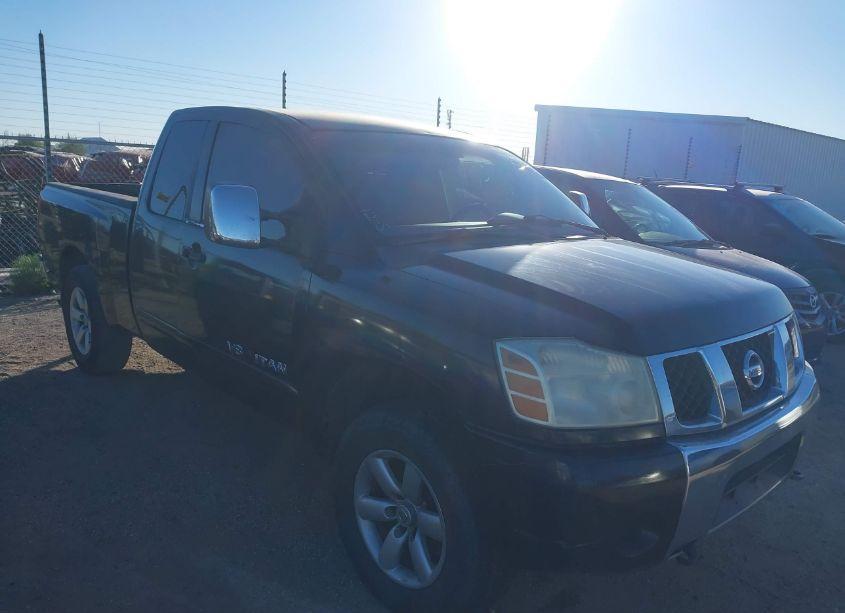 2005 Nissan Titan SE (VIN 1N6BA06A05N572358) main photo