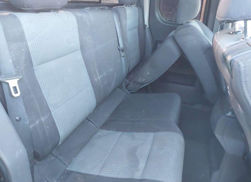 Photo 8 of 2005 Nissan Titan SE (VIN 1N6BA06A05N572358)