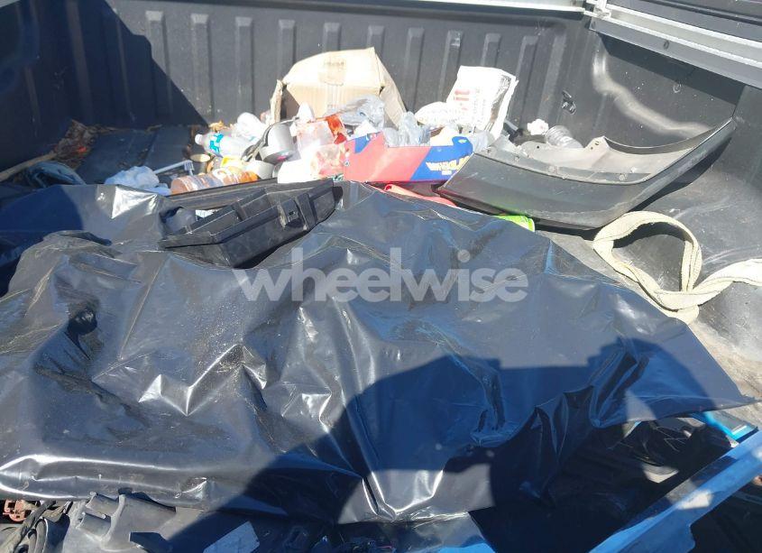 Photo 12 of 2005 Nissan Titan LE (VIN 1N6BA06A25N519015)