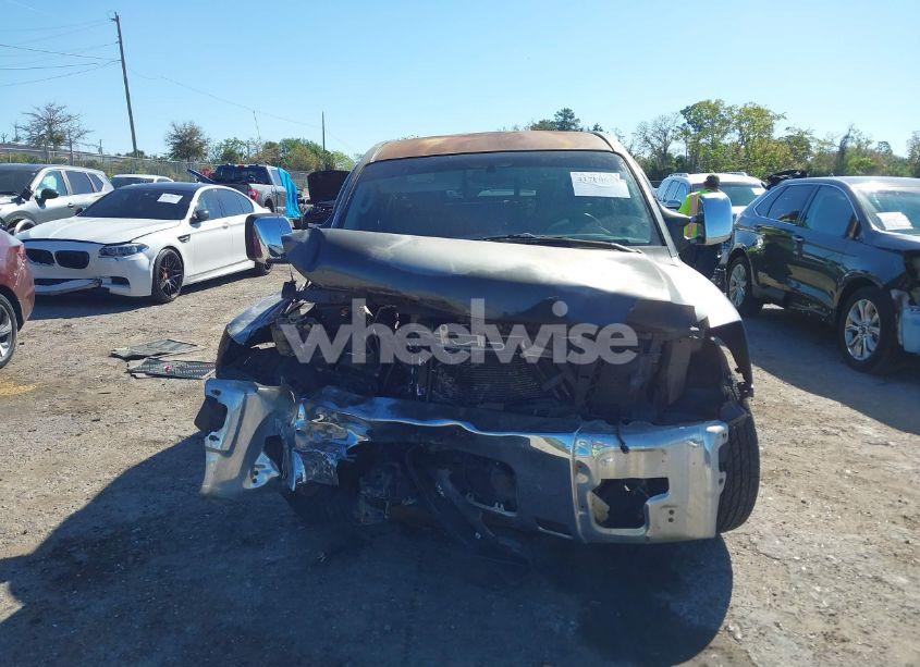 Photo 13 of 2005 Nissan Titan LE (VIN 1N6BA06A25N519015)