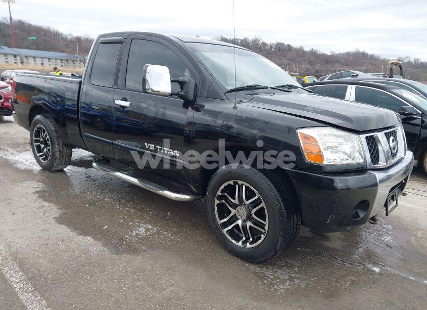 2005 Nissan Titan SE (VIN 1N6BA06A25N526417) main photo