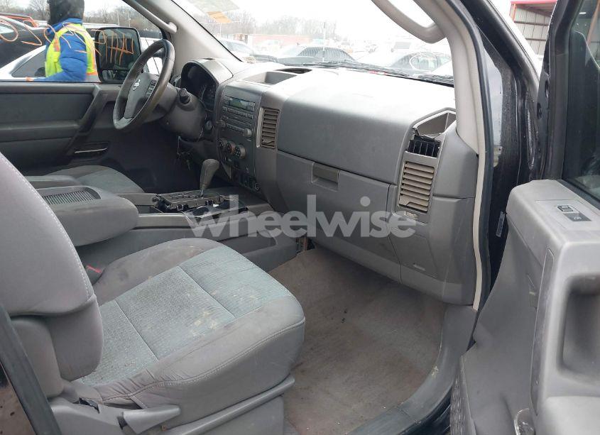 Photo 5 of 2005 Nissan Titan SE (VIN 1N6BA06A25N526417)