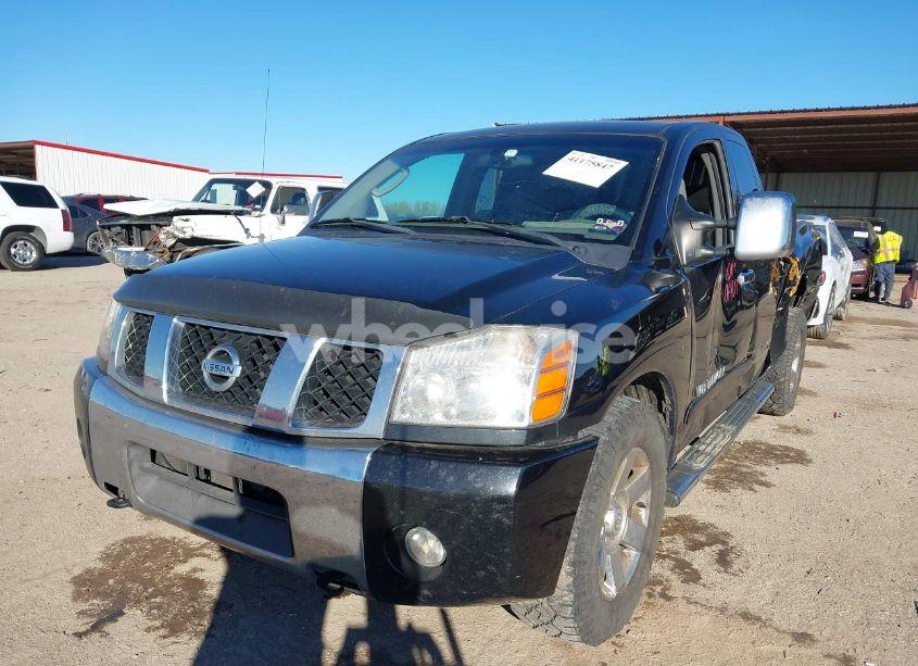 Photo 2 of 2005 Nissan Titan SE (VIN 1N6BA06A75N558814)