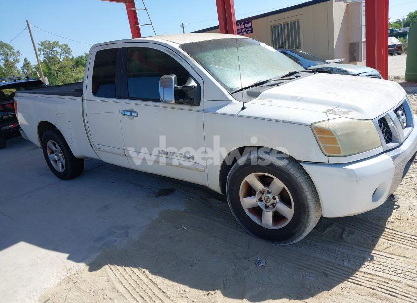 2005 Nissan Titan SE (VIN 1N6BA06A95N561620) main photo
