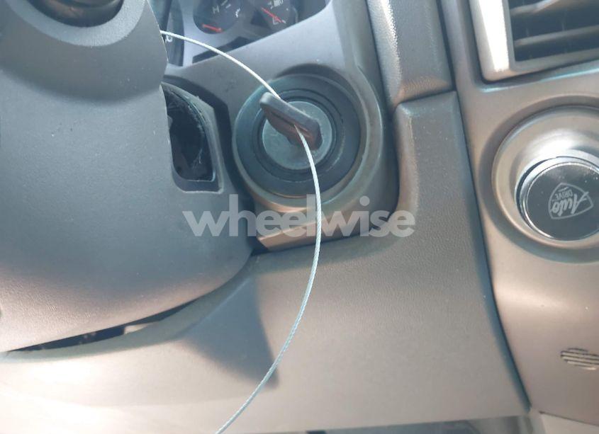 Photo 11 of 2005 Nissan Titan SE (VIN 1N6BA06A95N561620)