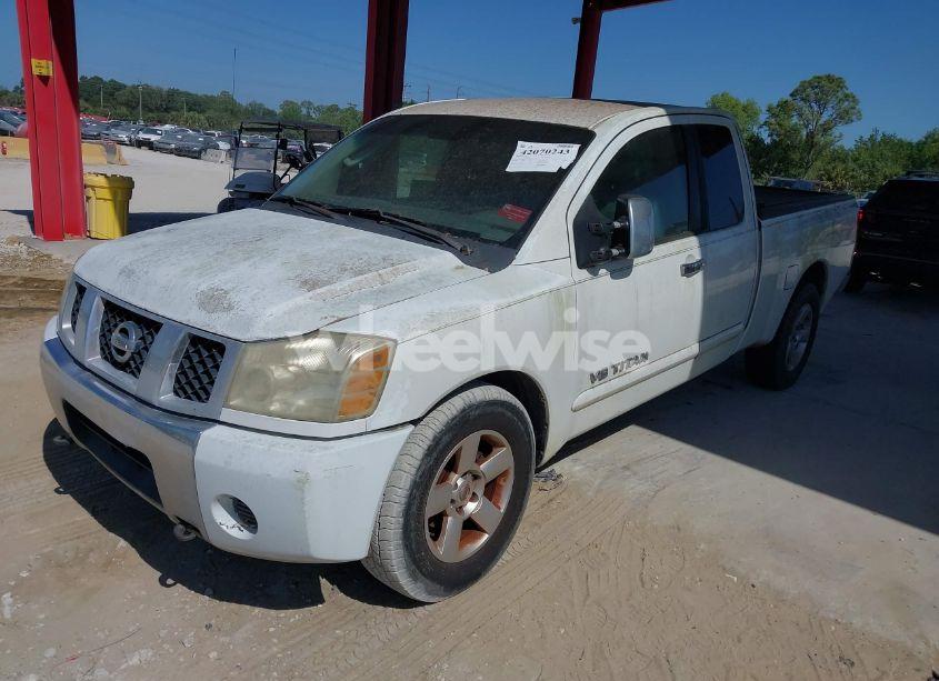 Photo 2 of 2005 Nissan Titan SE (VIN 1N6BA06A95N561620)