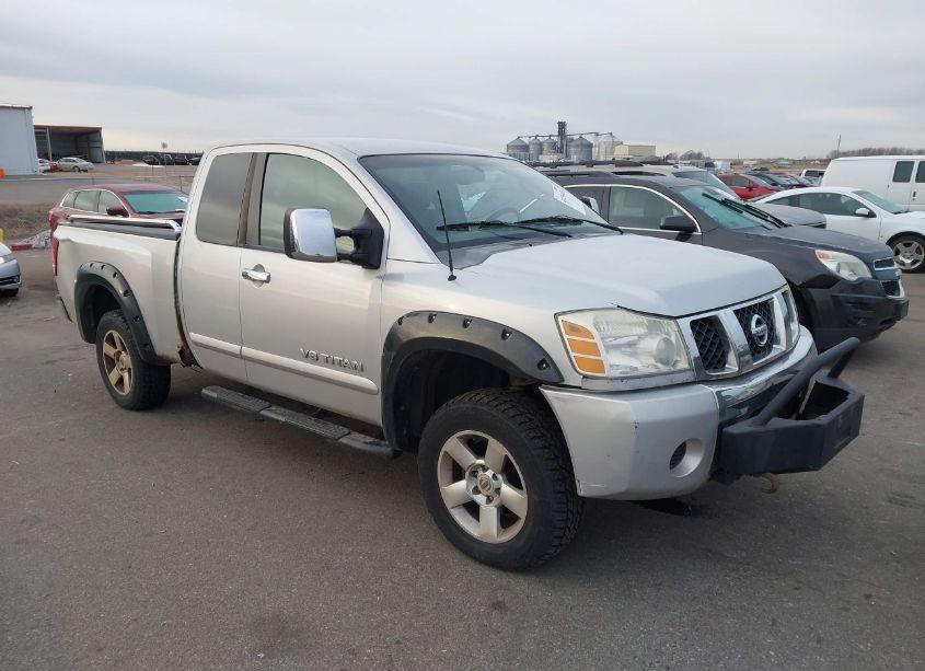 2005 Nissan Titan SE (VIN 1N6BA06B05N579321) main photo