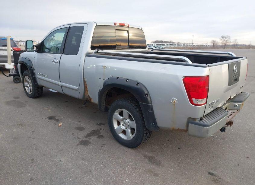 Photo 3 of 2005 Nissan Titan SE (VIN 1N6BA06B05N579321)