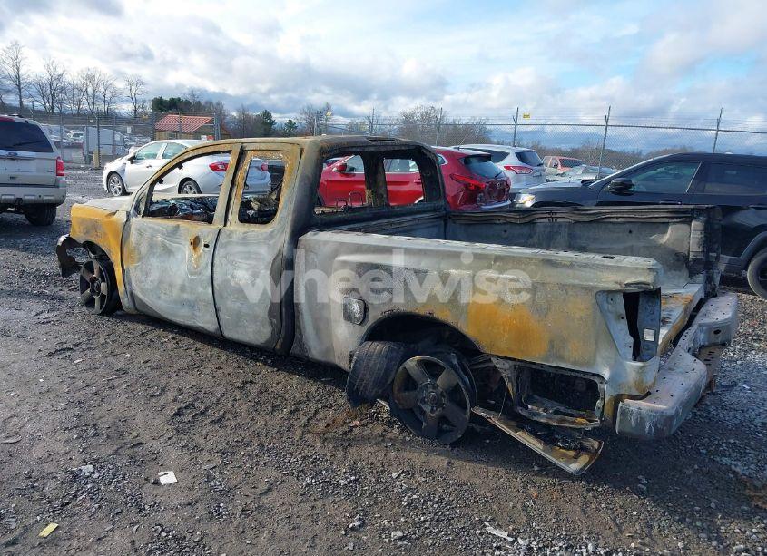 Photo 3 of 2005 Nissan Titan SE (VIN 1N6BA06B55N544211)